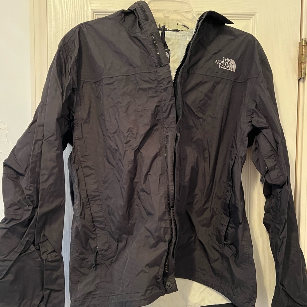 Men's North Face Black Hyvent 2.5 L Raincoat